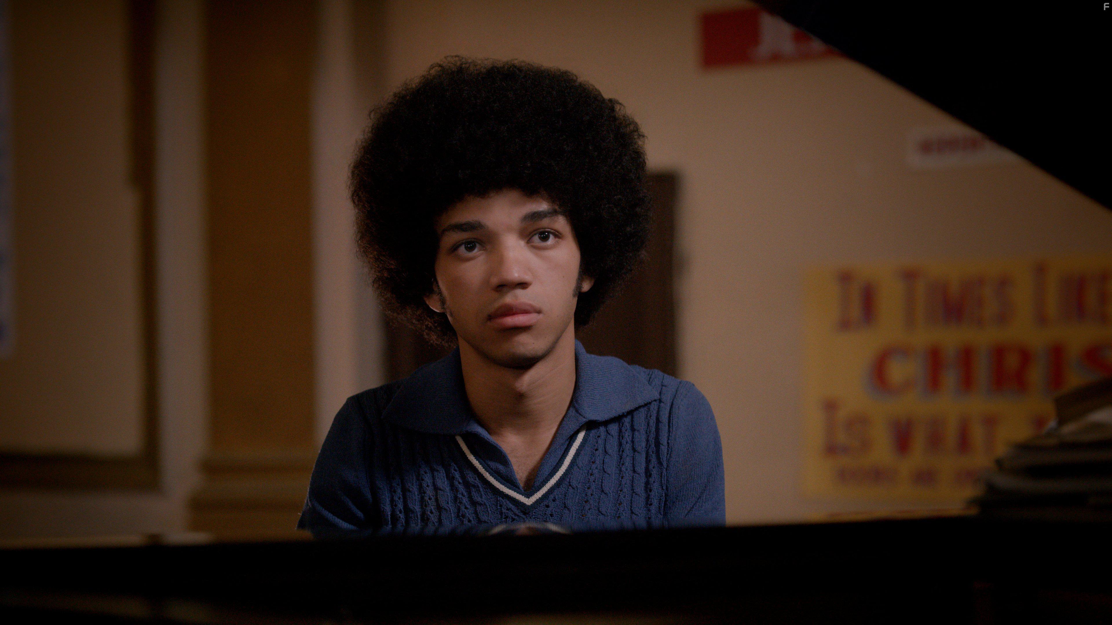 Justice Smith in The Get Down (2016)