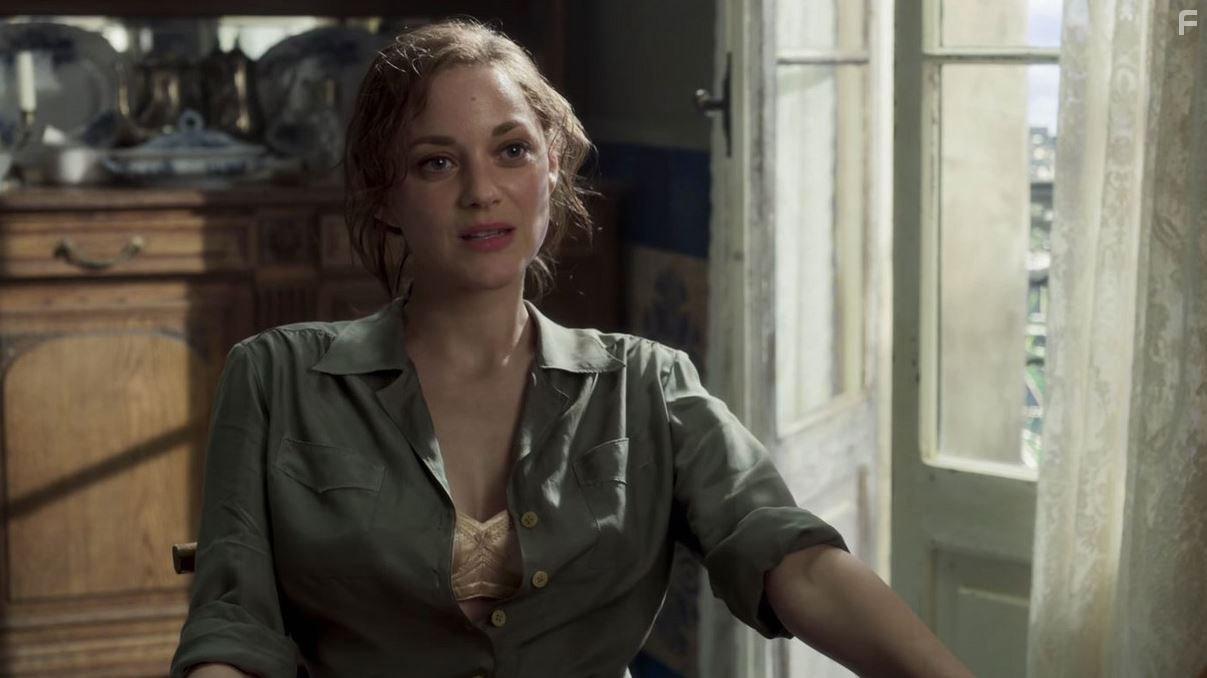 Marion Cotillard in Allied (2016)