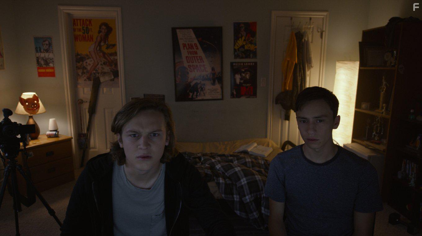 Keir Gilchrist and Logan Miller in The Good Neighbor (2016)