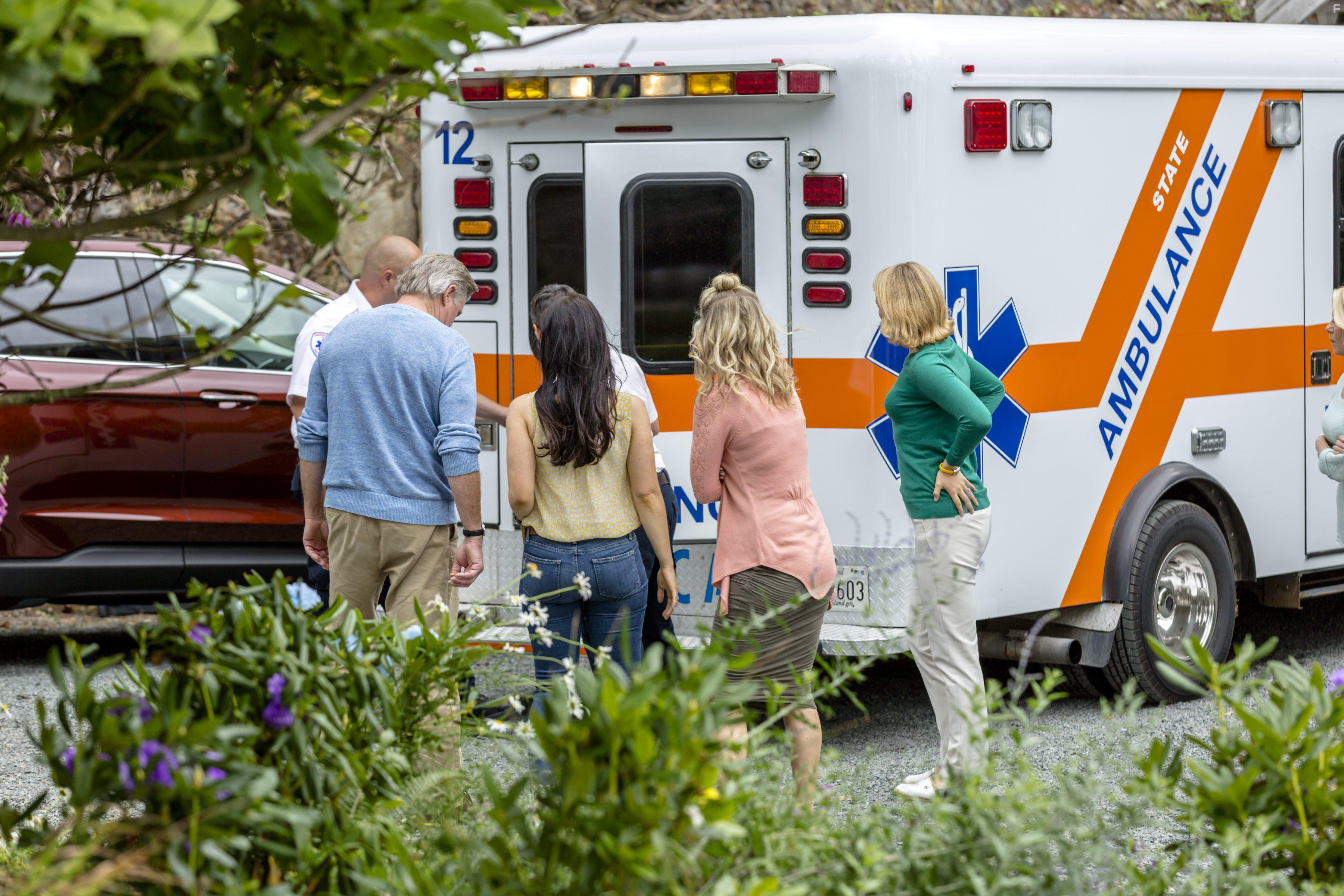 Treat Williams, Diane Ladd, Barbara Niven, Jesse Metcalfe, and Meghan Ory in Chesapeake Shores (2016)