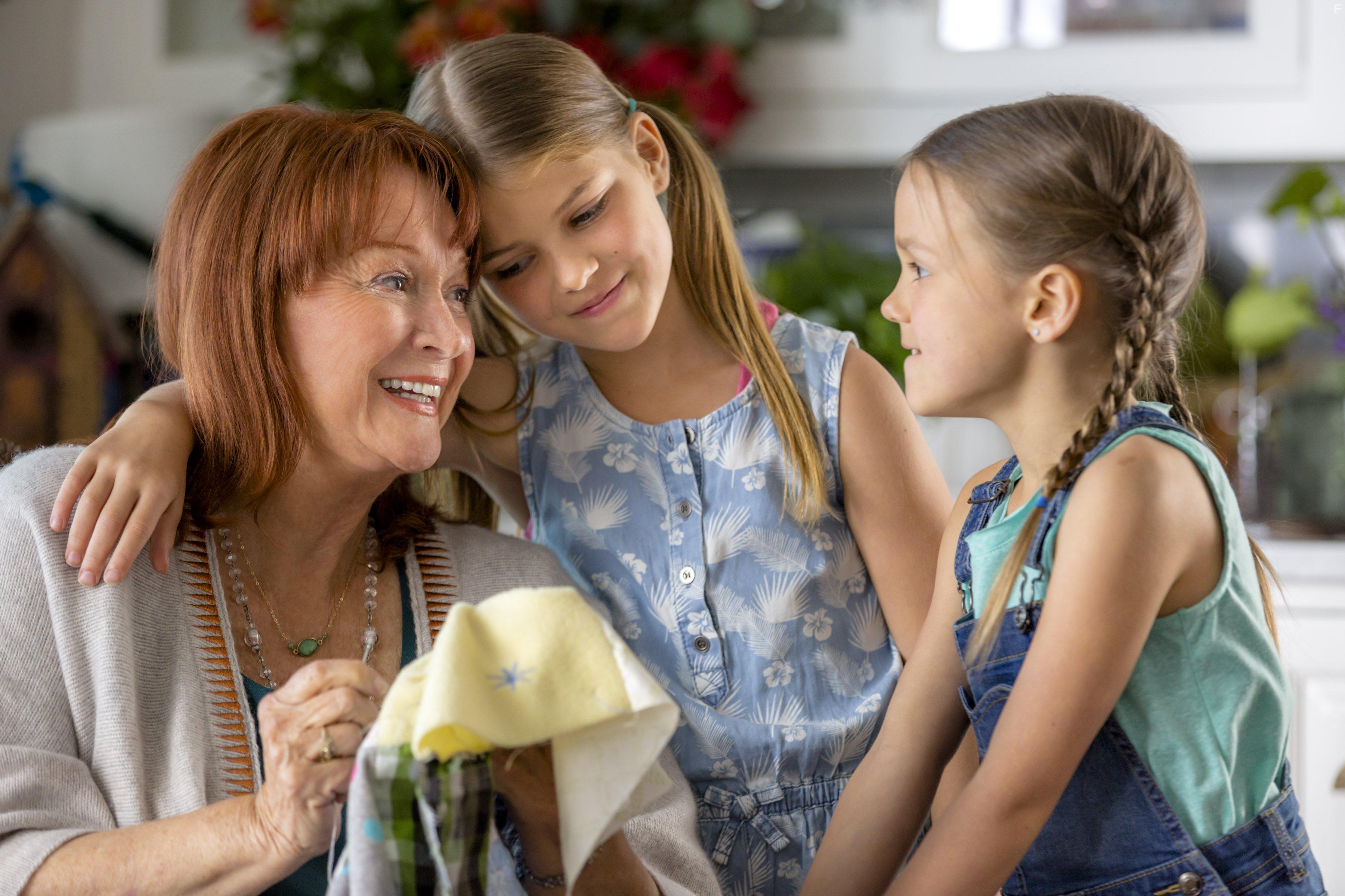 Diane Ladd, Kayden Magnuson, and Abbie Magnuson in Chesapeake Shores (2016)