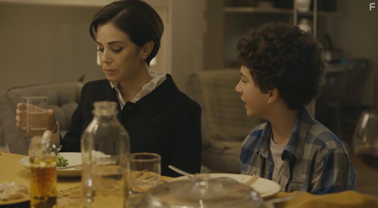 Mia Kirshner and William Ainscough in Milton's Secret (2016)