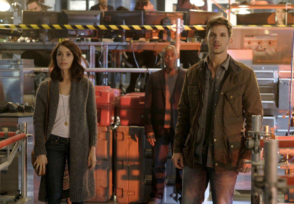 Paterson Joseph, Abigail Spencer, and Matt Lanter in Timeless (2016)
