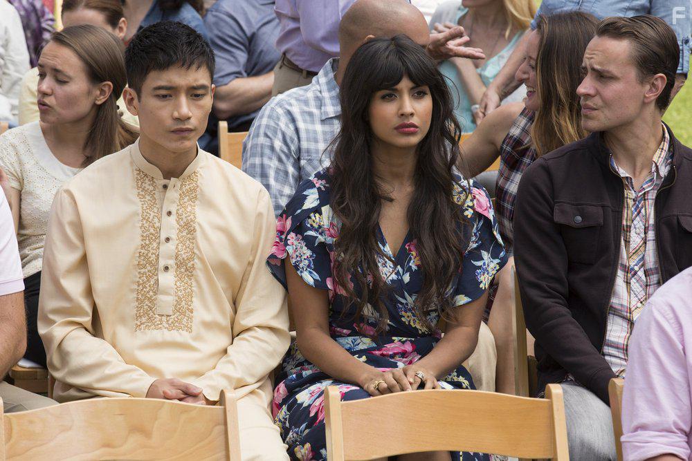 Manny Jacinto and Jameela Jamil in The Good Place (2016)