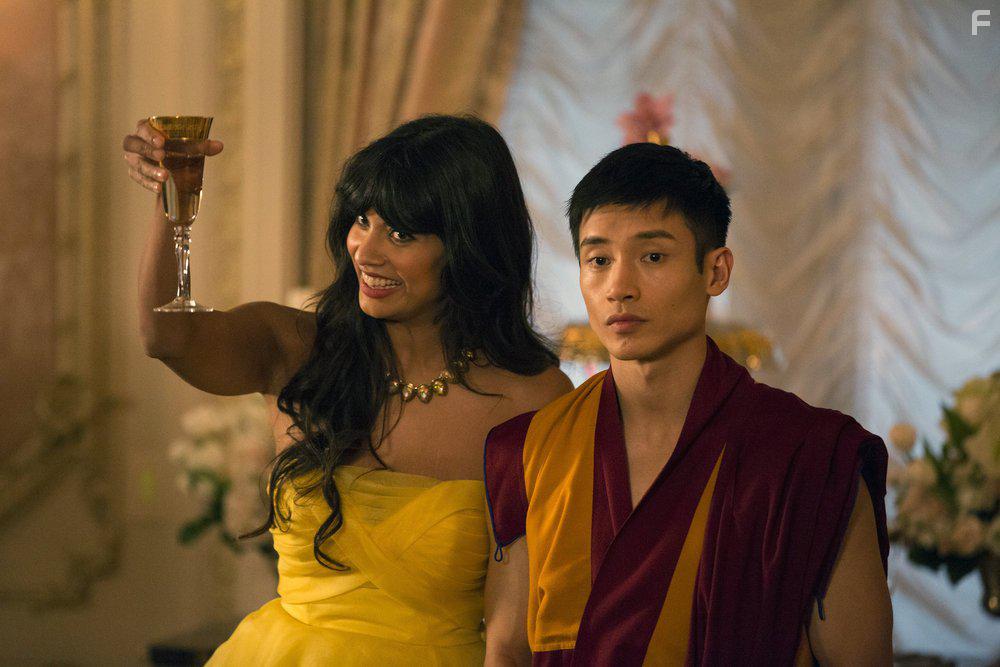 Manny Jacinto and Jameela Jamil in The Good Place (2016)