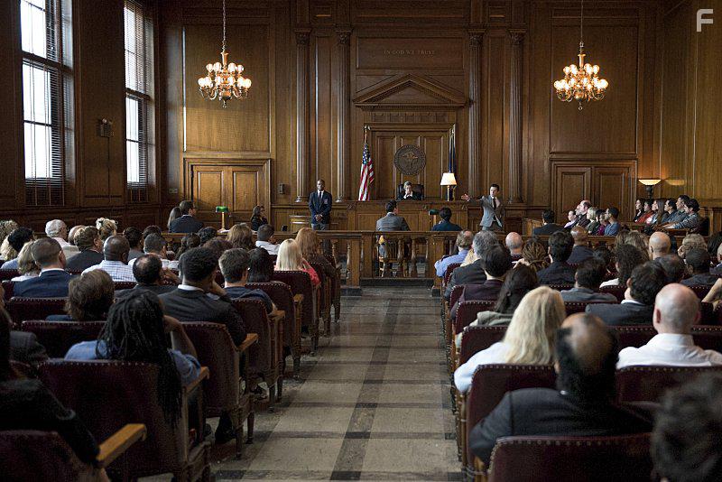 Freddy Rodrguez and Michael Weatherly in Bull (2016)