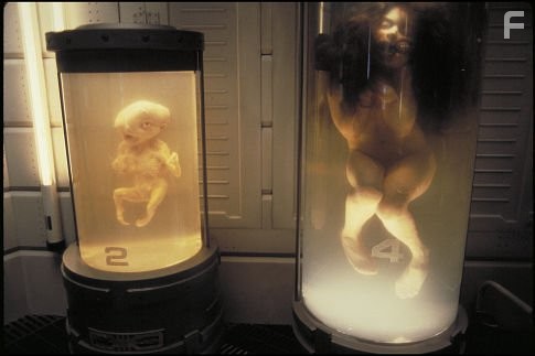 Чужoй 4: Воскрешение (1997)