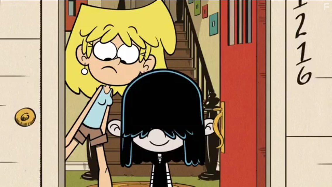 Jessica DiCicco and Catherine Taber in The Loud House (2016)