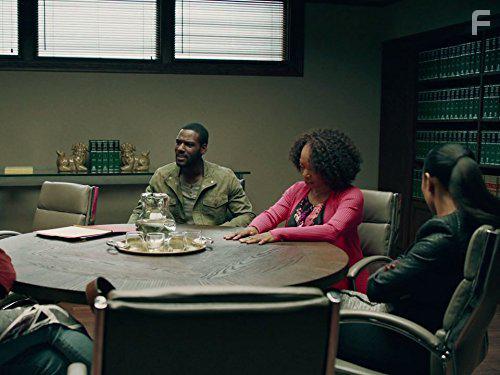 Dawn-Lyen Gardner, Tina Lifford, and Kofi Siriboe in Queen Sugar (2016)