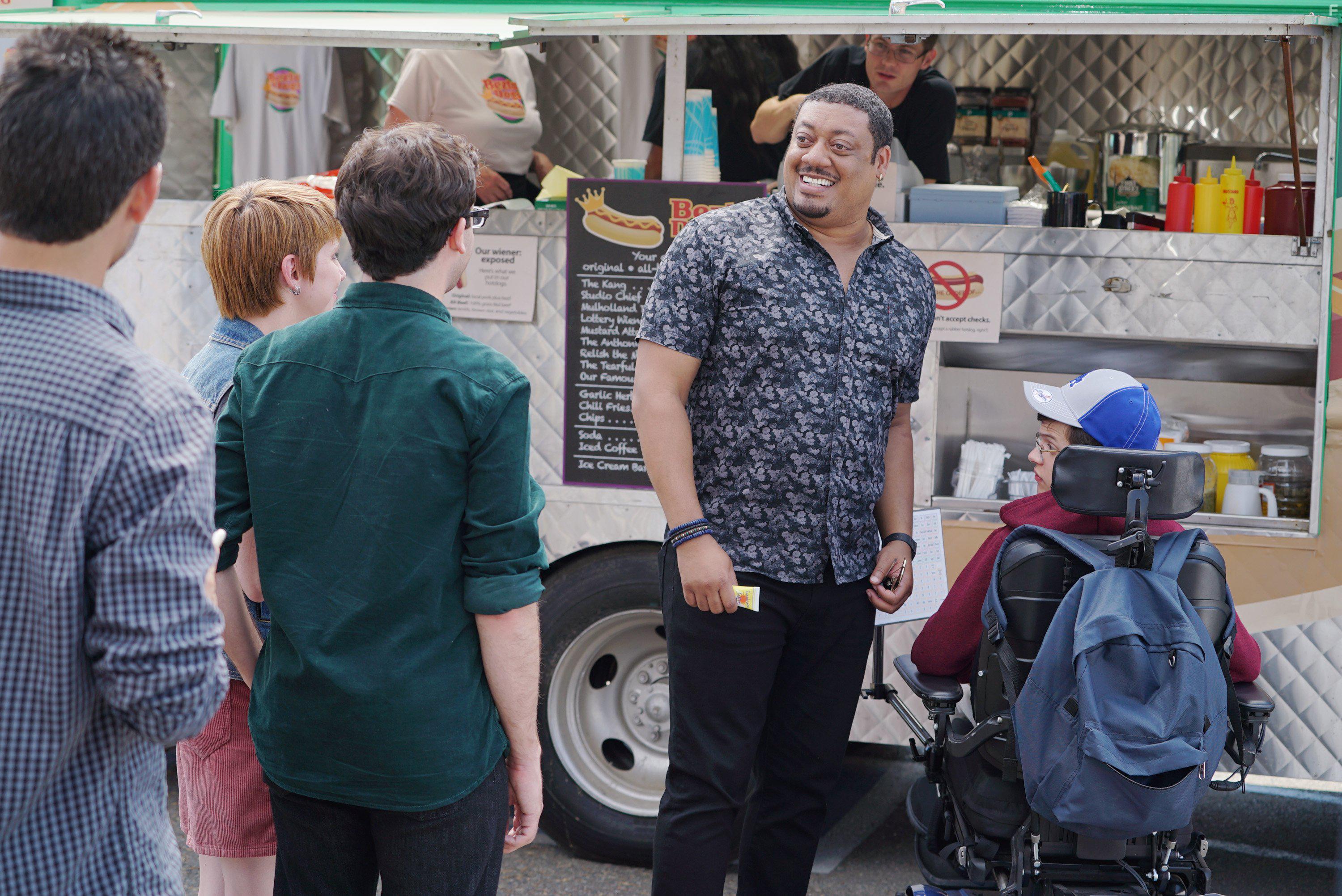 Cedric Yarbrough and Micah Fowler in Speechless (2016)