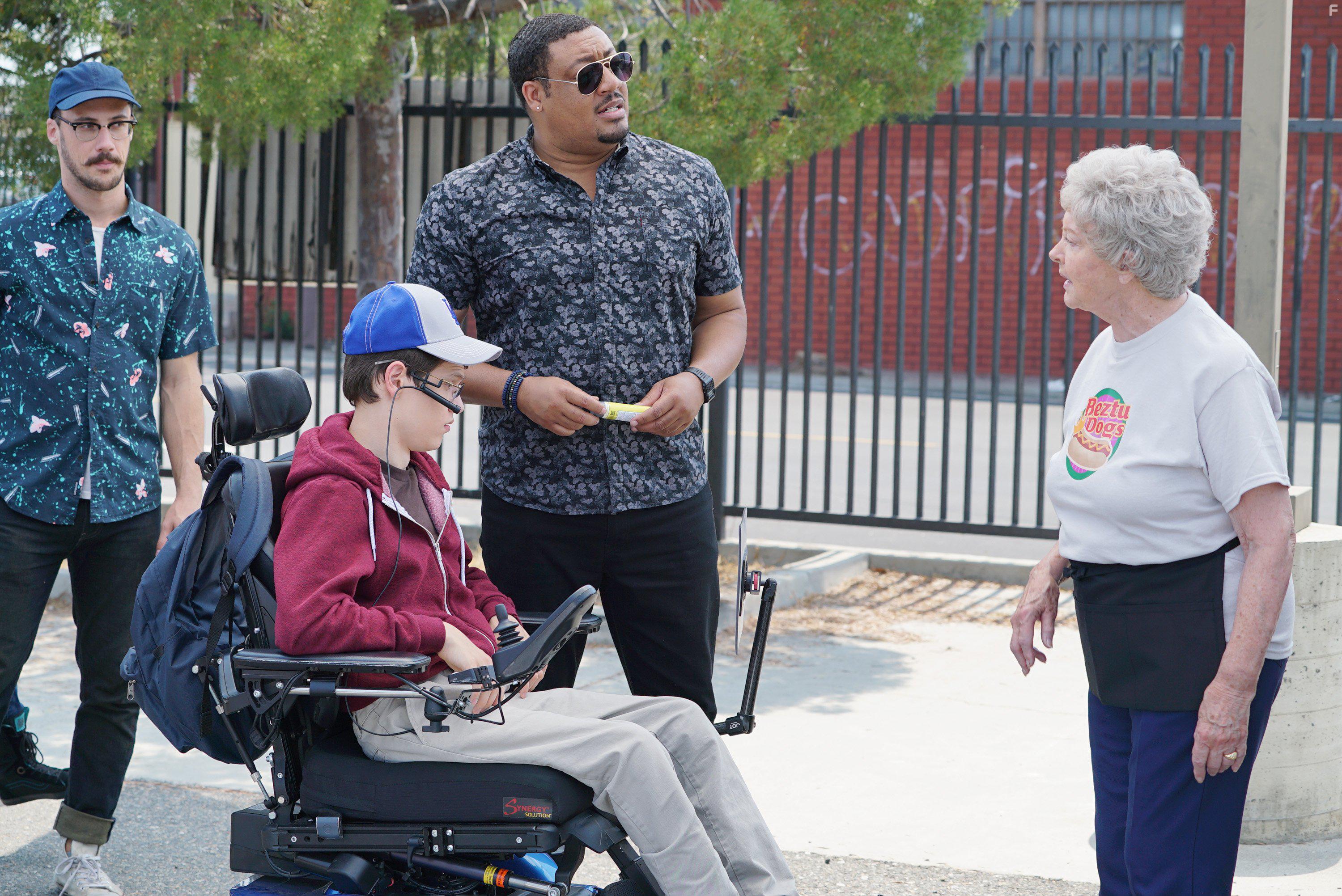 Cedric Yarbrough and Micah Fowler in Speechless (2016)