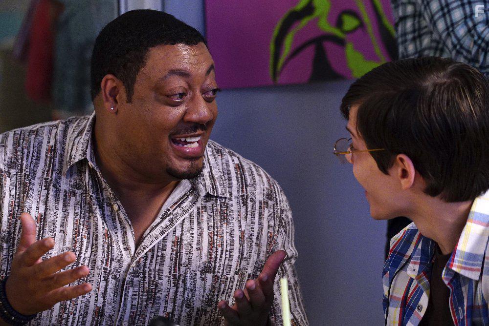 Cedric Yarbrough and Micah Fowler in Speechless (2016)