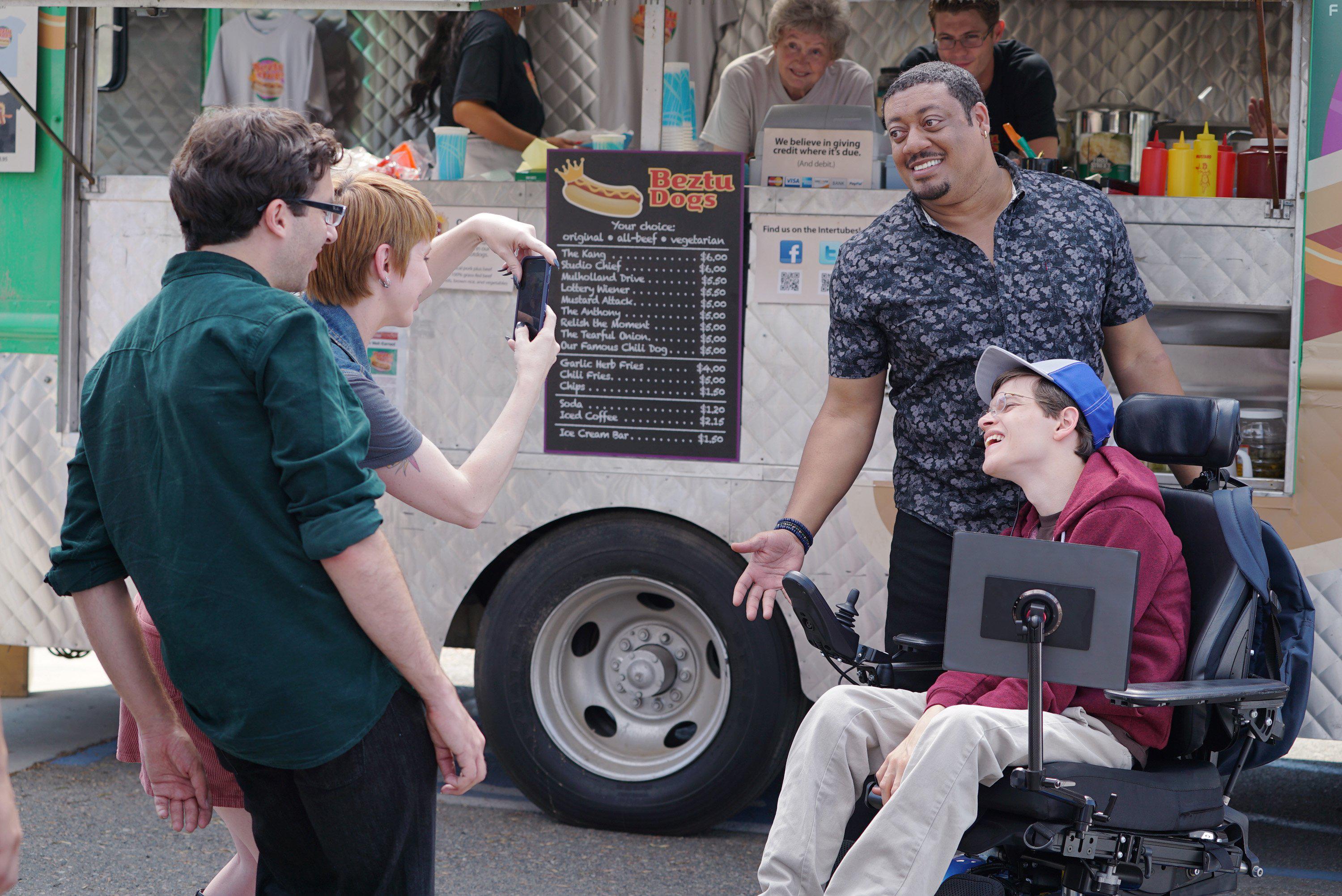Cedric Yarbrough, Jake Regal, and Micah Fowler in Speechless (2016)