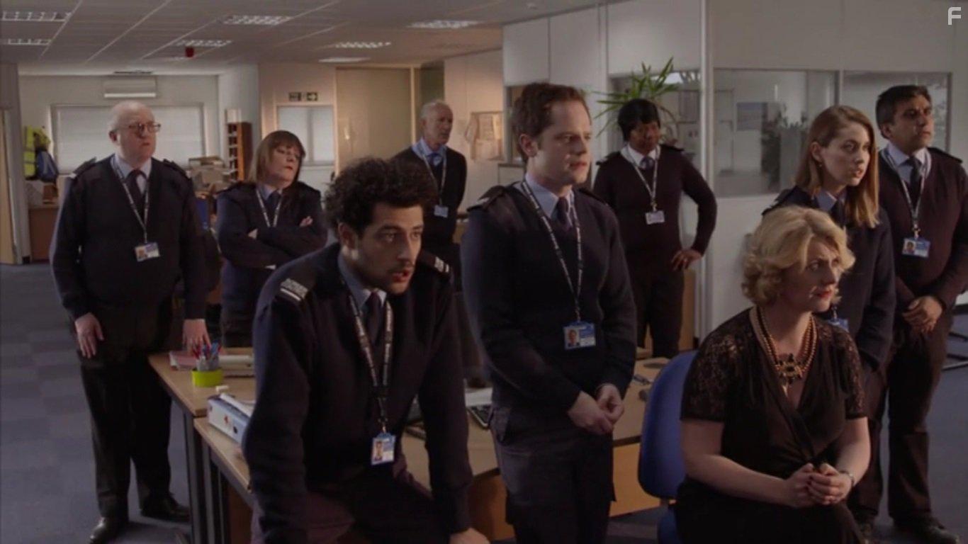 Jackie Clune, Jamie Michie, David Avery, Manoj Anand, Patricia Drabble, David Elms, Liz Kingsman, and Alan Faulkner in Borderline (2016)