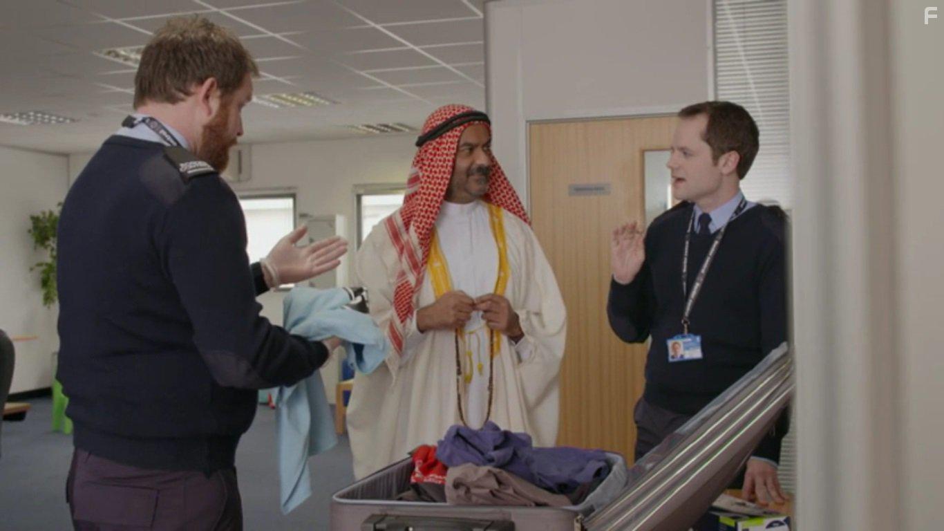 Jamie Michie, Cameron Moon, and David Elms in Borderline (2016)