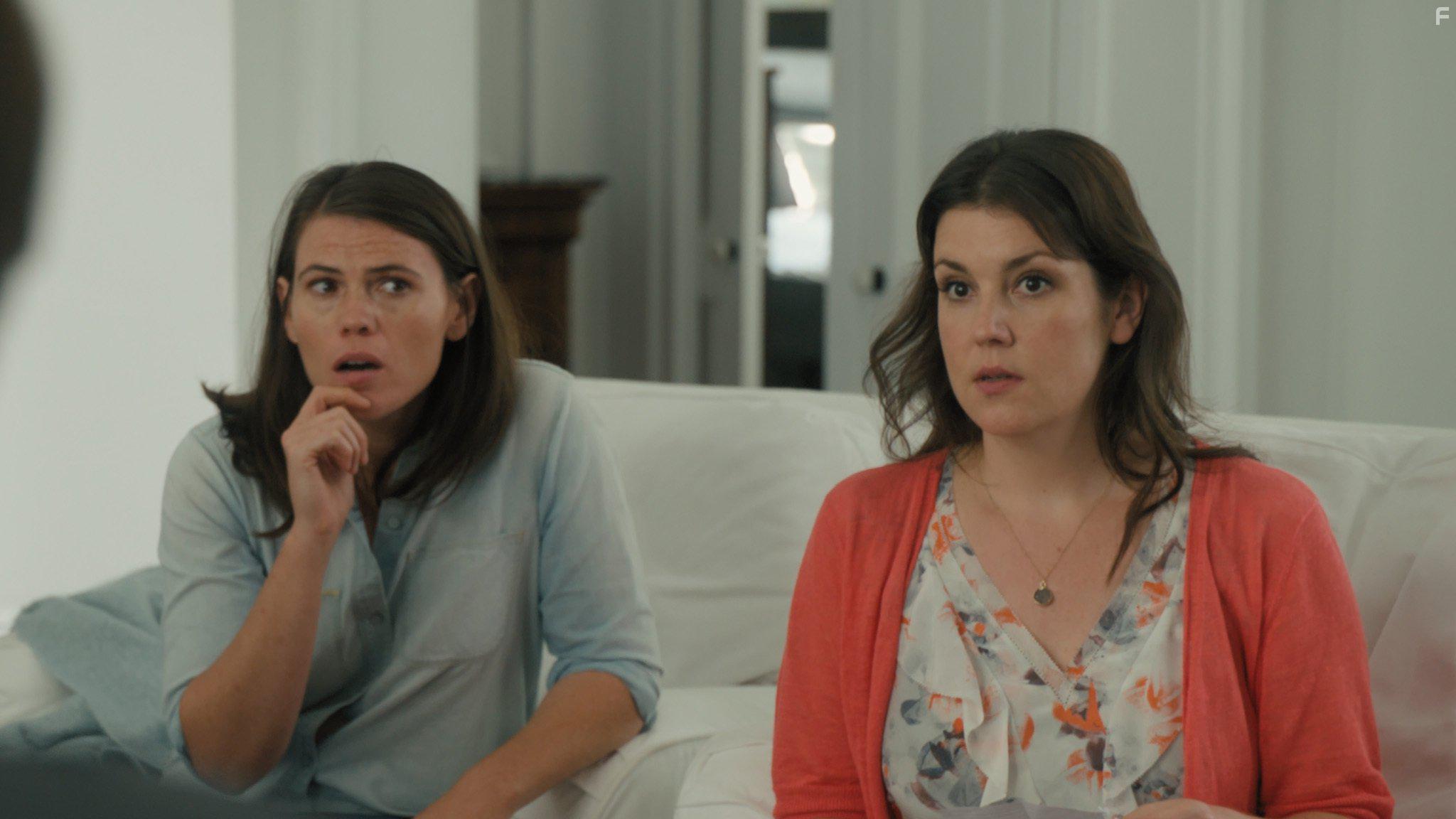 Melanie Lynskey and Clea DuVall in The Intervention (2016)