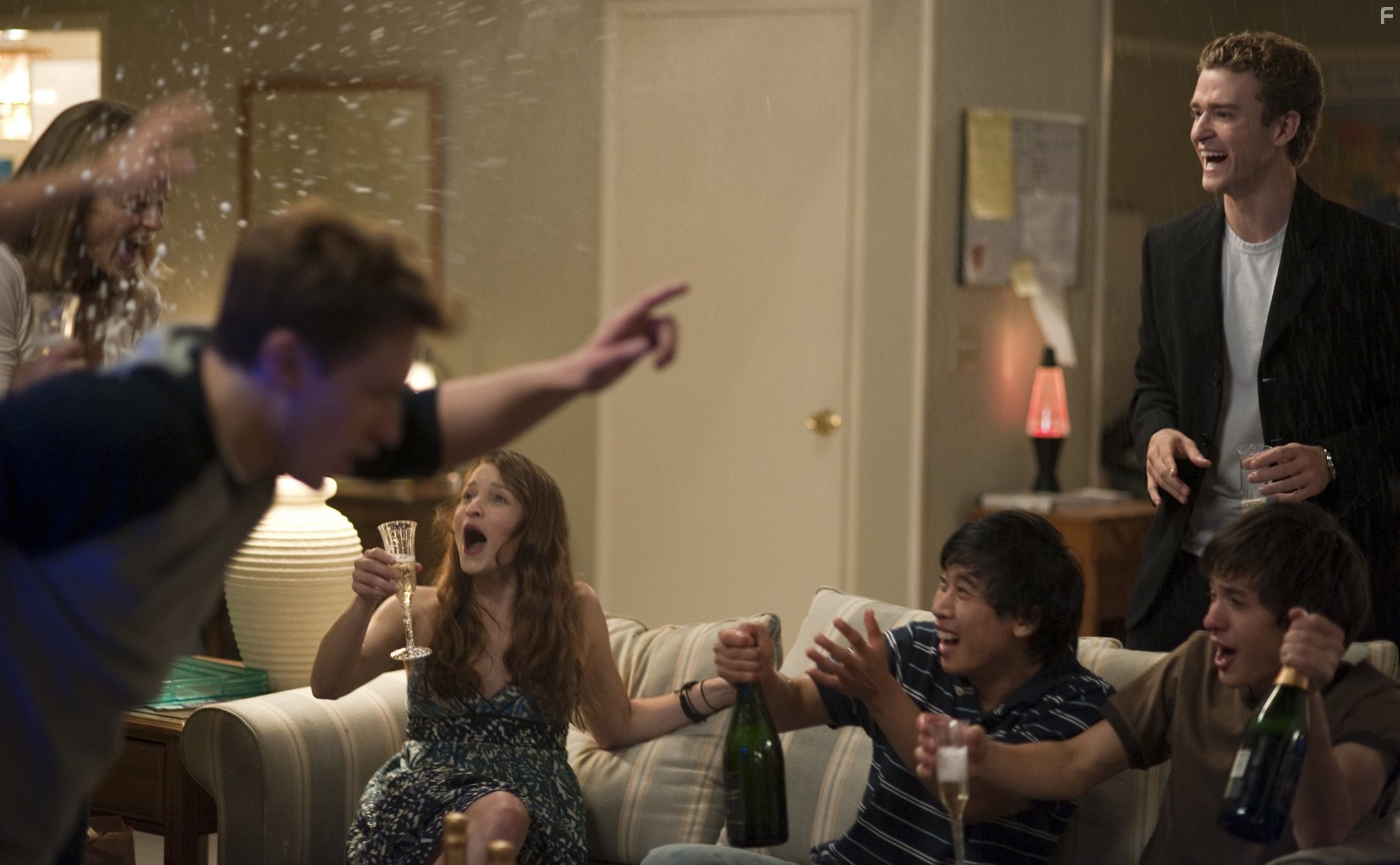 Joseph Mazzello, Justin Timberlake, Christopher Khai, and Kyle Fain in Социальная сеть (2010)