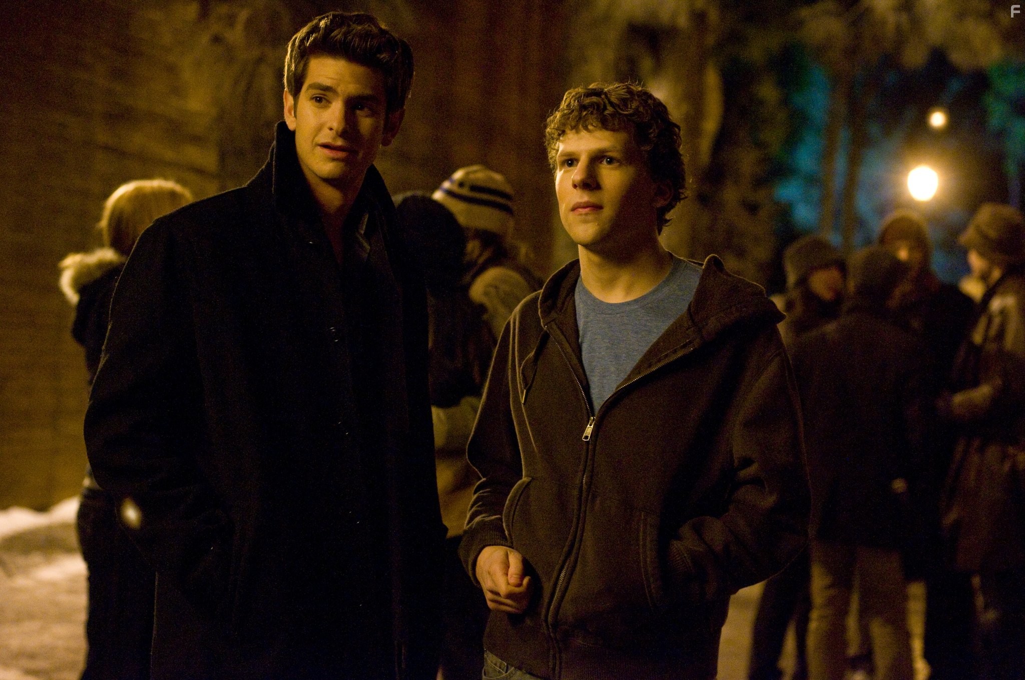 Jesse Eisenberg and Andrew Garfield in Социальная сеть (2010)
