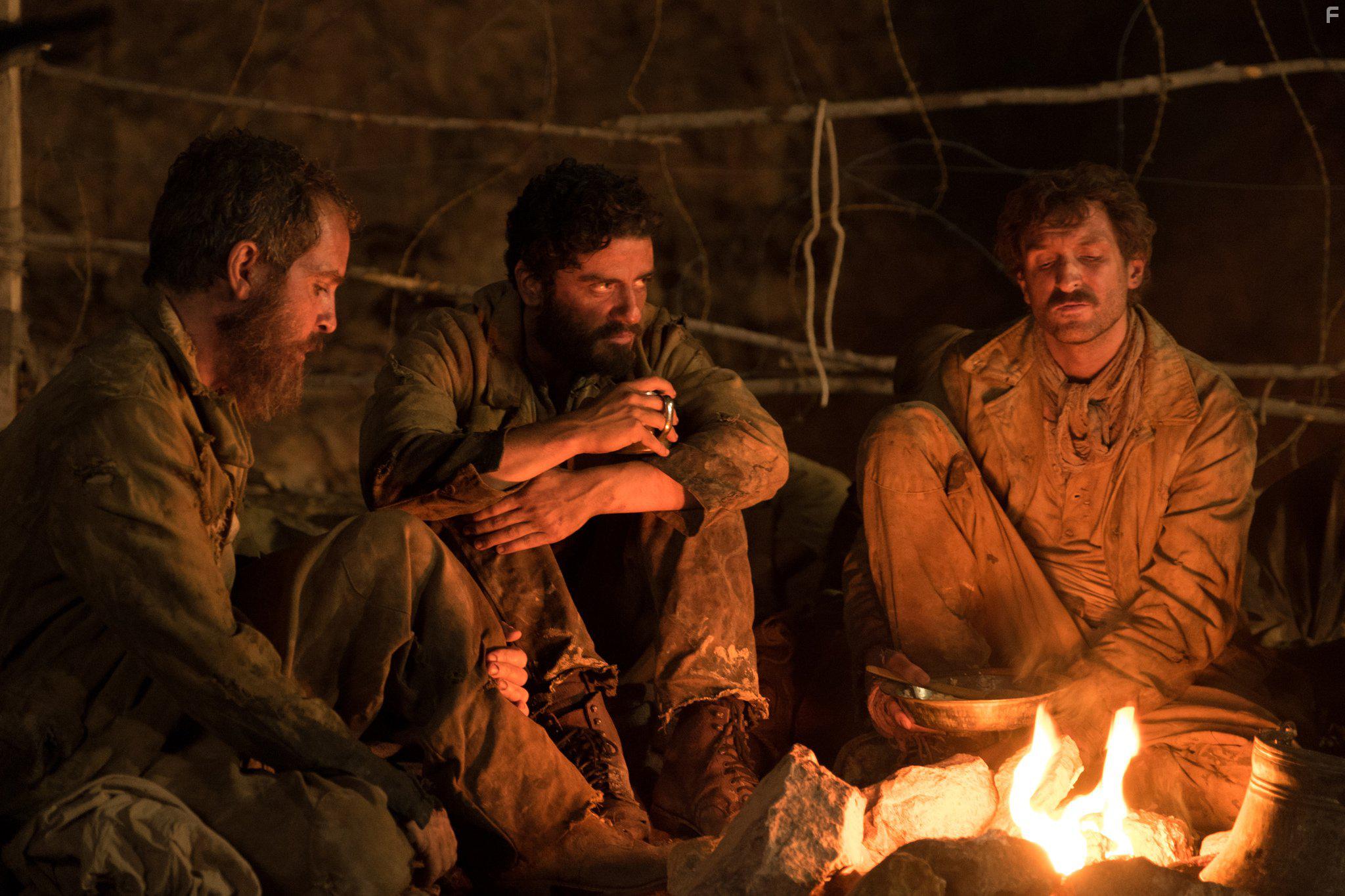 Oscar Isaac and Roman Mitichyan in The Promise (2016)