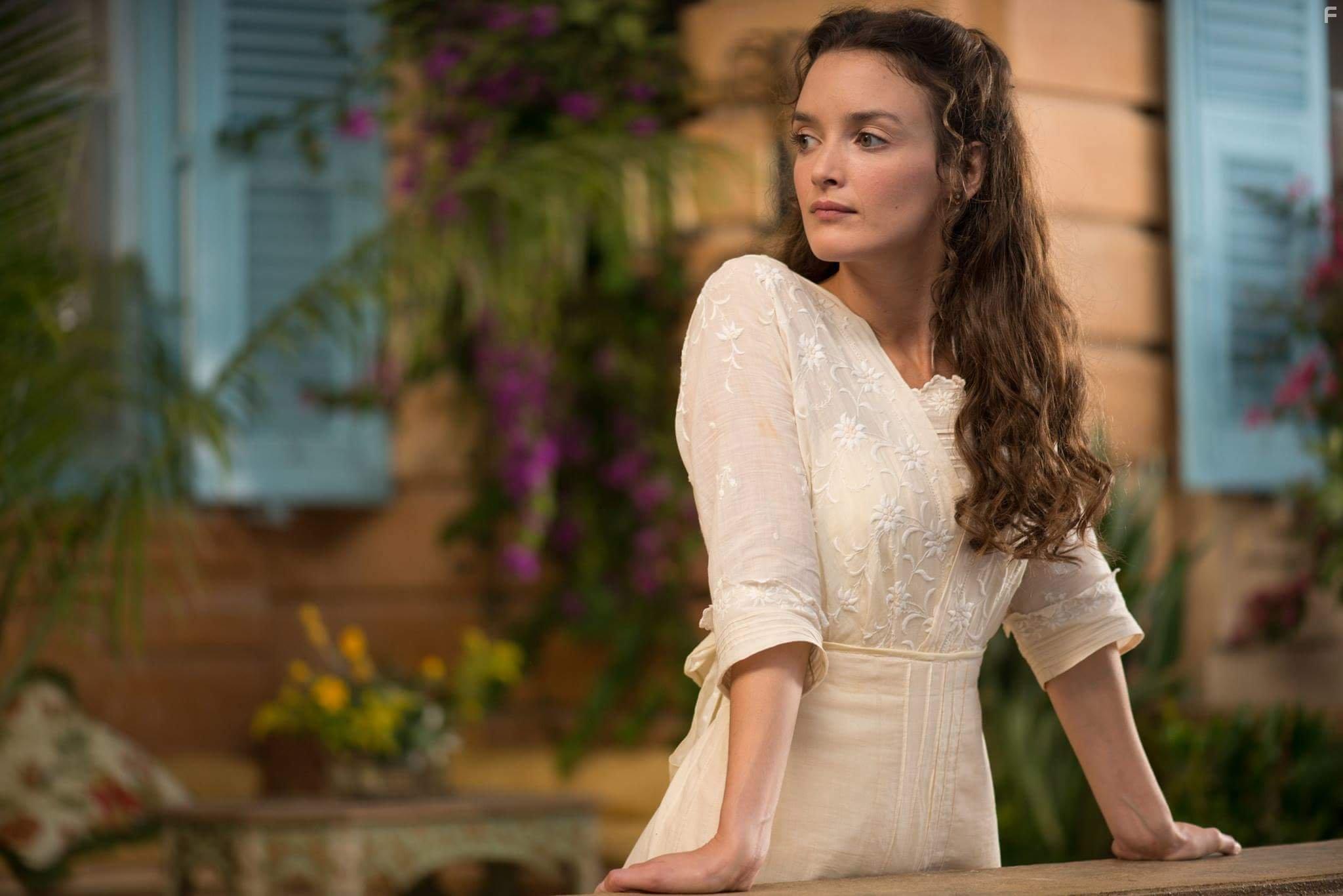 Charlotte Le Bon in The Promise (2016)