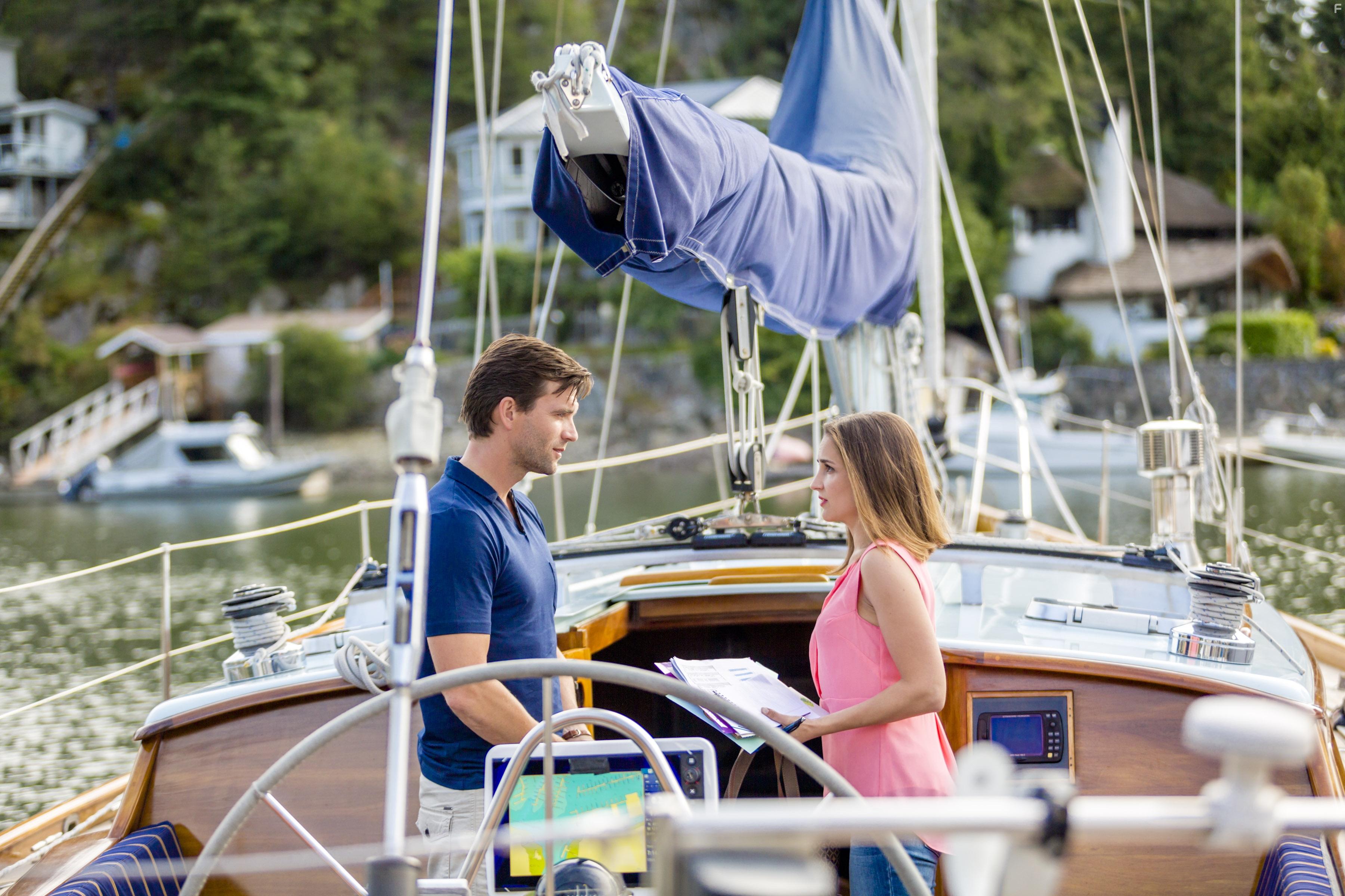 Rachael Leigh Cook and Lucas Bryant in Summer Love (2016)
