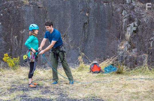 Rachael Leigh Cook and Travis Milne in Summer Love (2016)