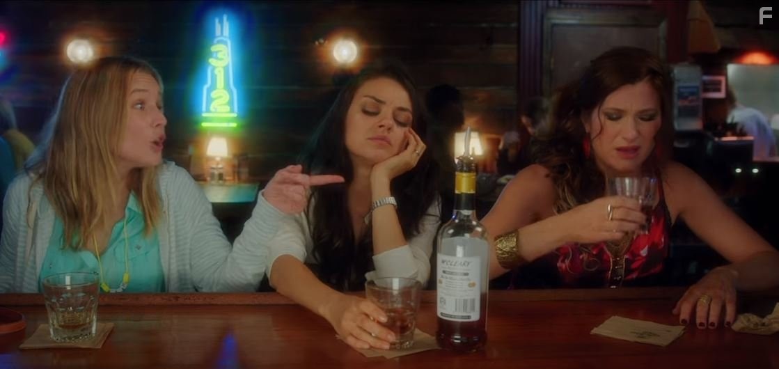 Mila Kunis, Kristen Bell, and Kathryn Hahn in Очень плохие мамочки (2016)