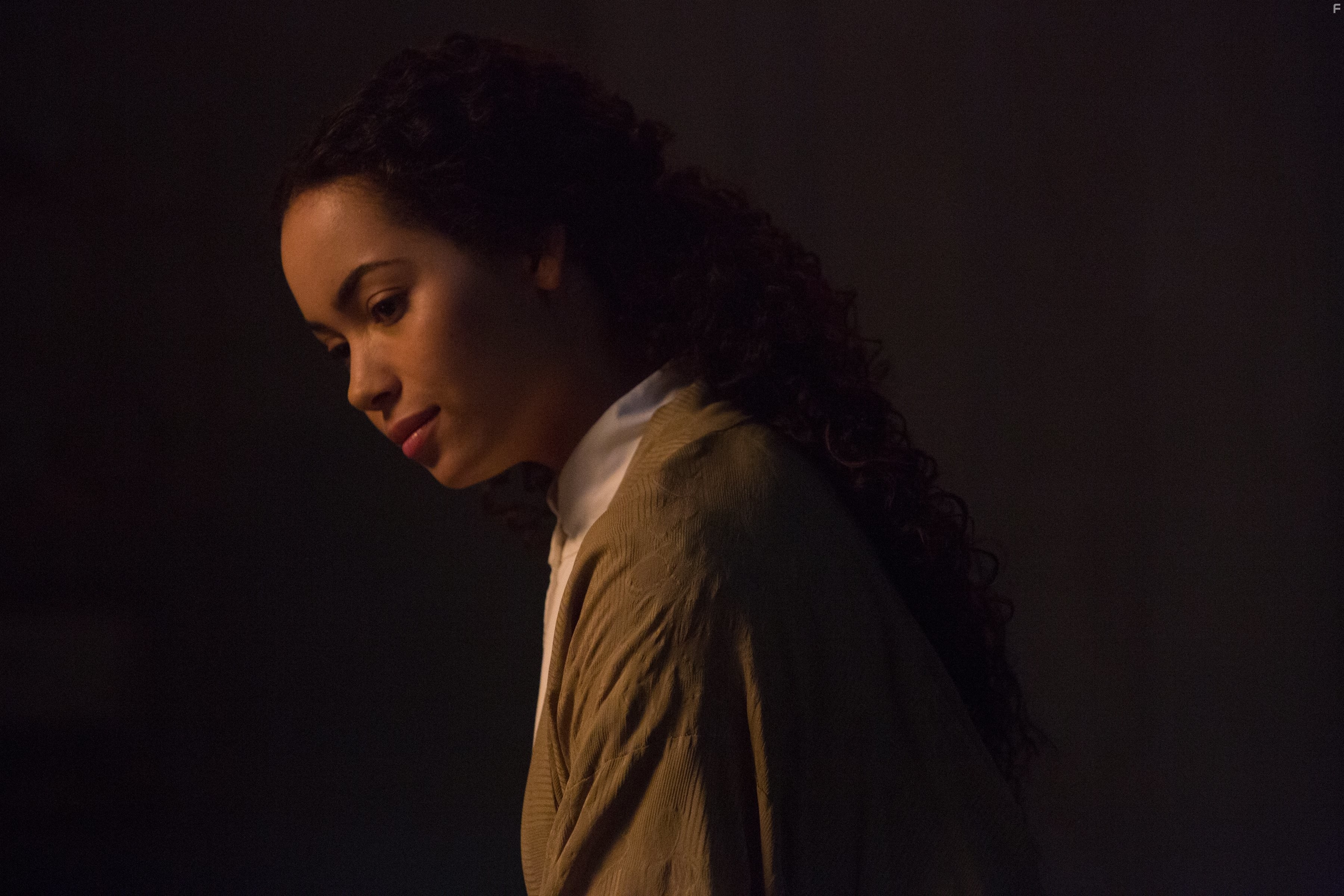 Madeleine Mantock in В пустыне смерти (2015)
