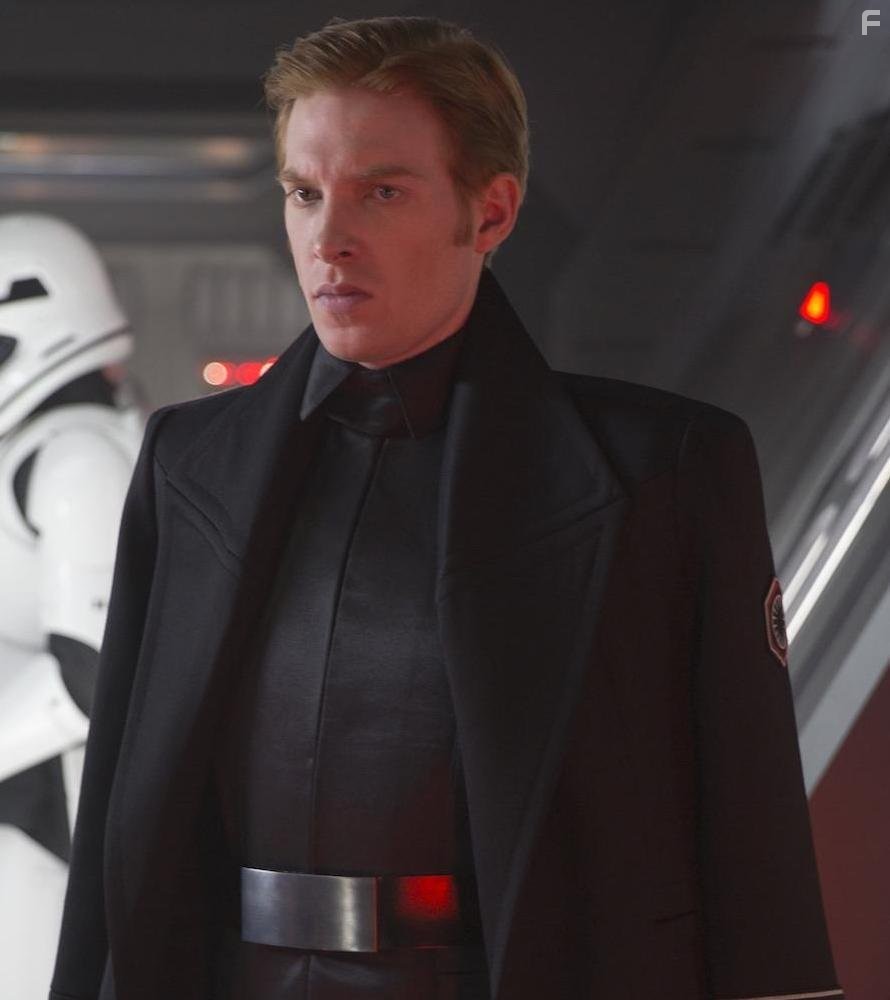 Domhnall Gleeson in Звёздные войны: Пробуждение Силы (2015)