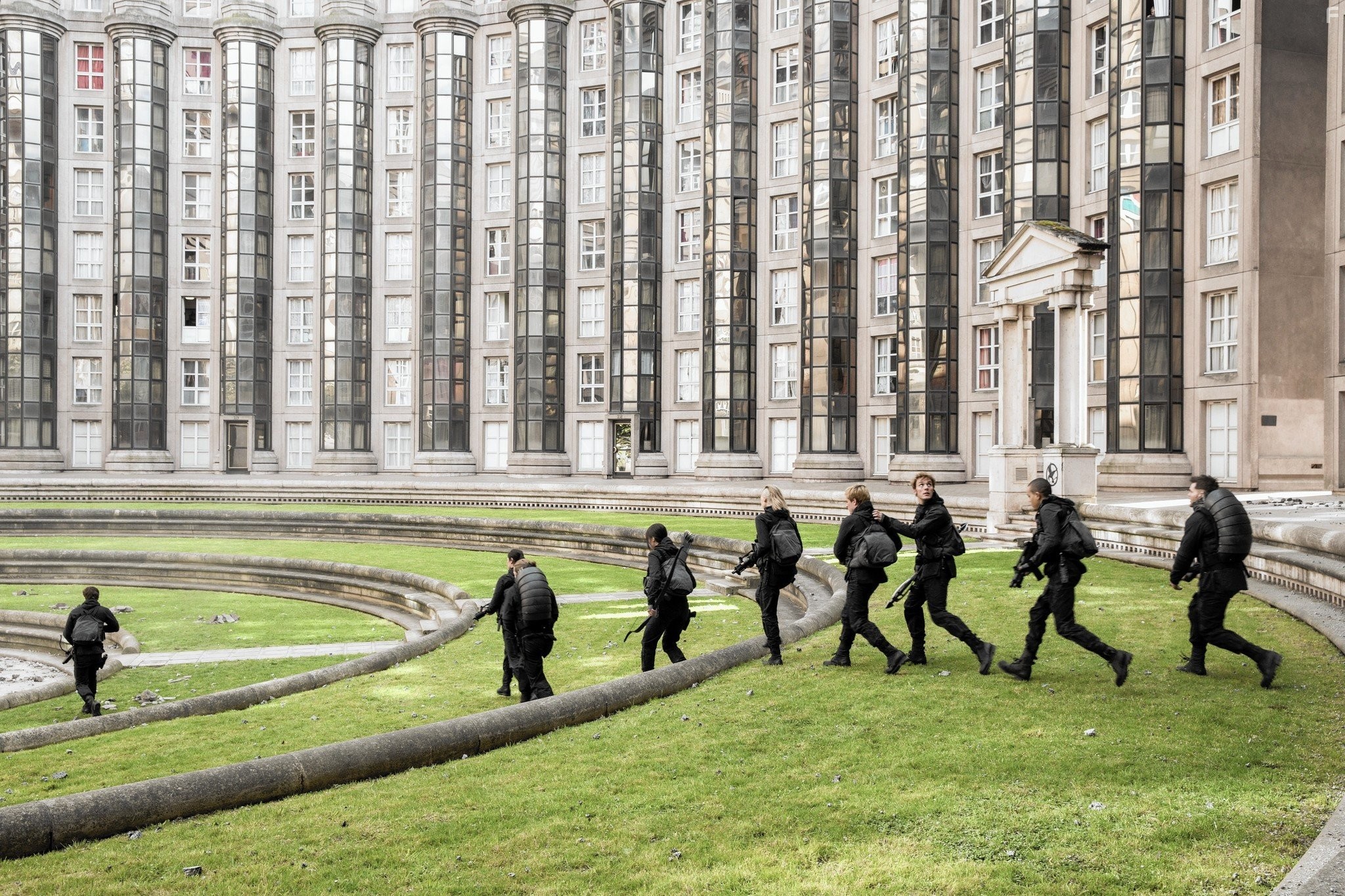 Голодные игры: Сойка-пересмешница. Часть II (2015)