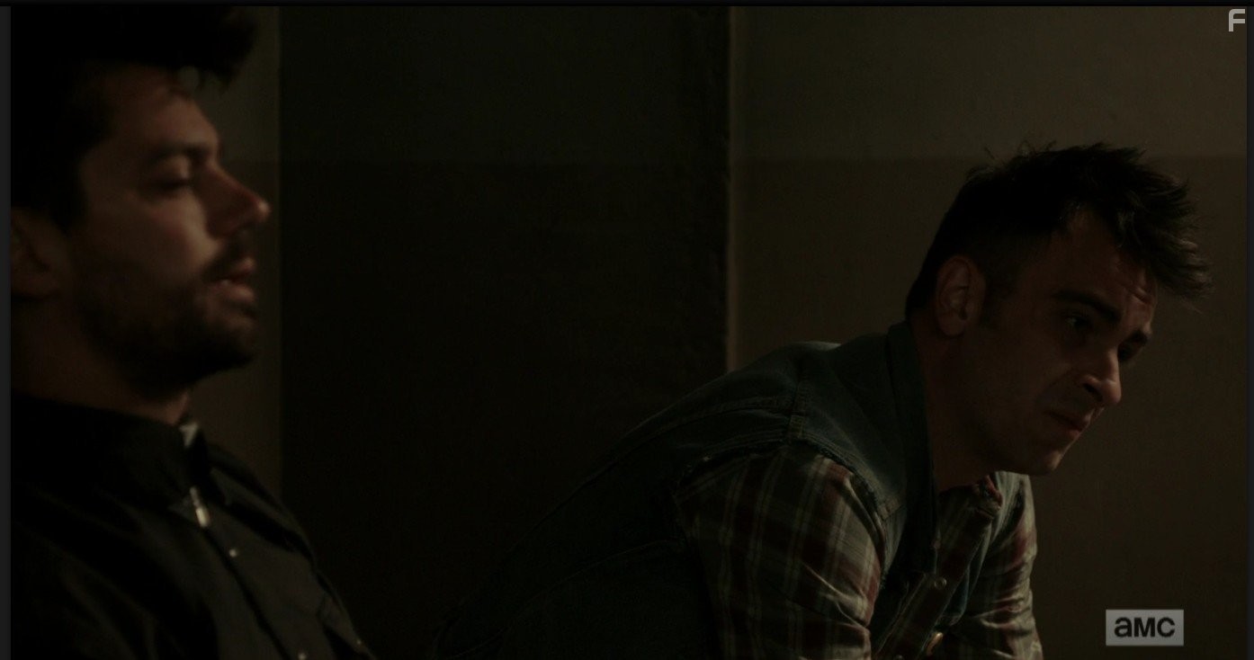 Joseph Gilgun and Dominic Cooper in Проповедник: Pilot (2016)