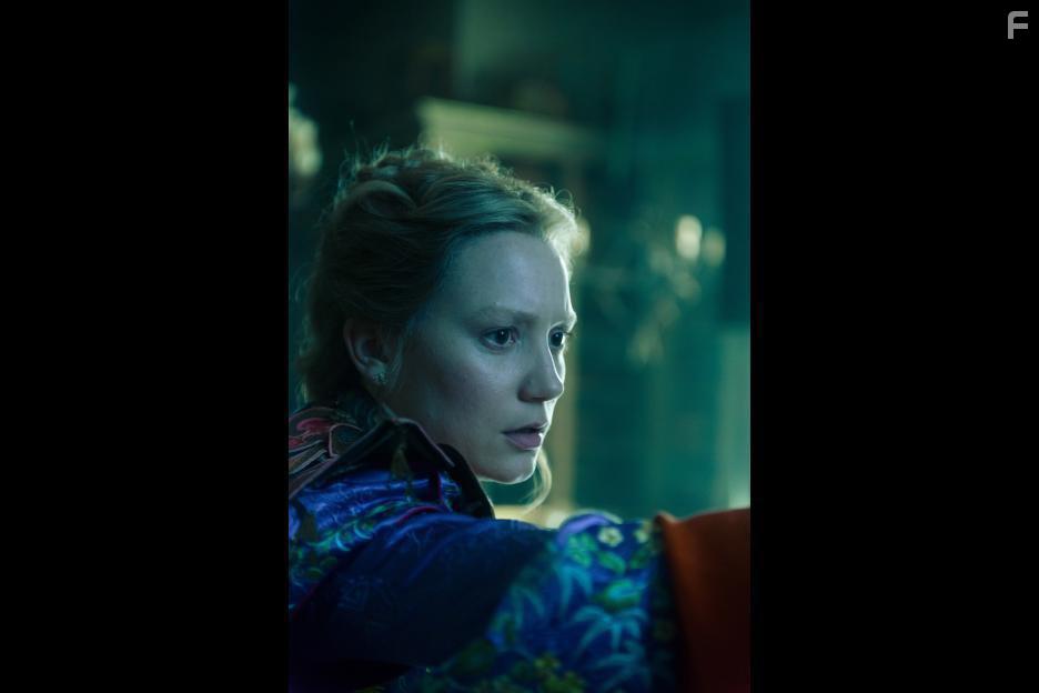 Mia Wasikowska in Alice Through the Looking Glass (2016)