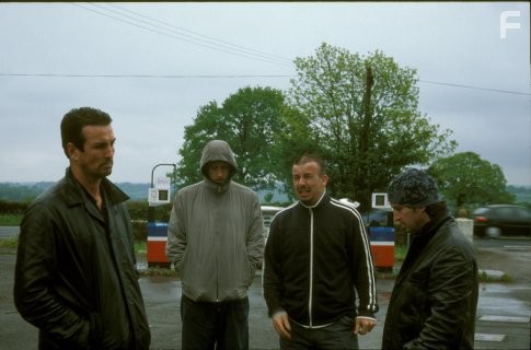 Neil Bell, Gary Stretch, Stuart Wolfenden, and Paul Sadot in Ботинки мертвеца (2004)