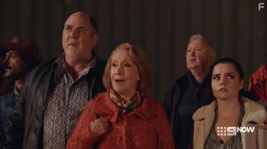 Jane Harders, Patrick Wilson, and Chloe Bayliss in Doctor Doctor: Ring of Fire (2019)