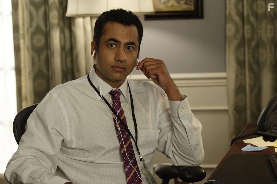 Kal Penn in Designated Survivor (2016)