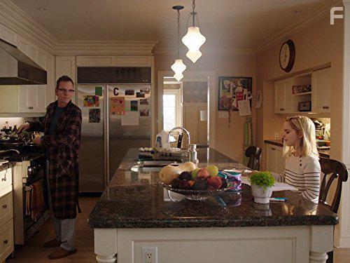 Kiefer Sutherland and Mckenna Grace in Designated Survivor (2016)