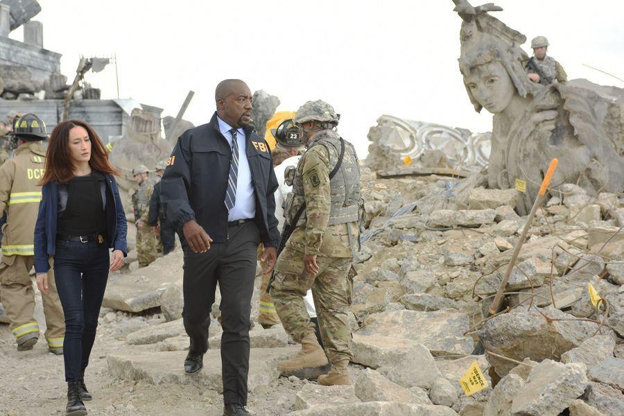 Maggie Q and Malik Yoba in Designated Survivor (2016)