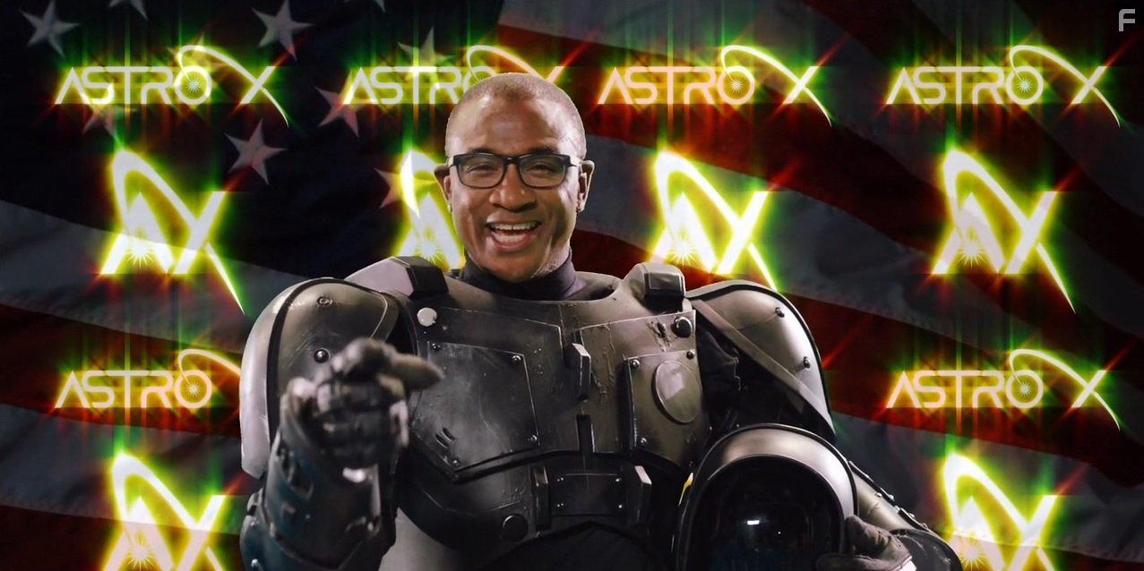 Tommy Davidson in Sharknado 4: The 4th Awakens (2016)