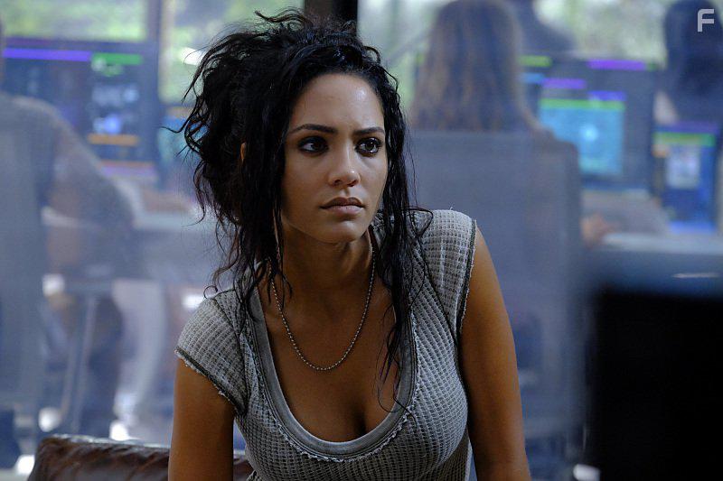Tristin Mays in MacGyver (2016)