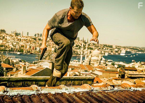 Til Schweiger in Tschiller: Off Duty (2016)