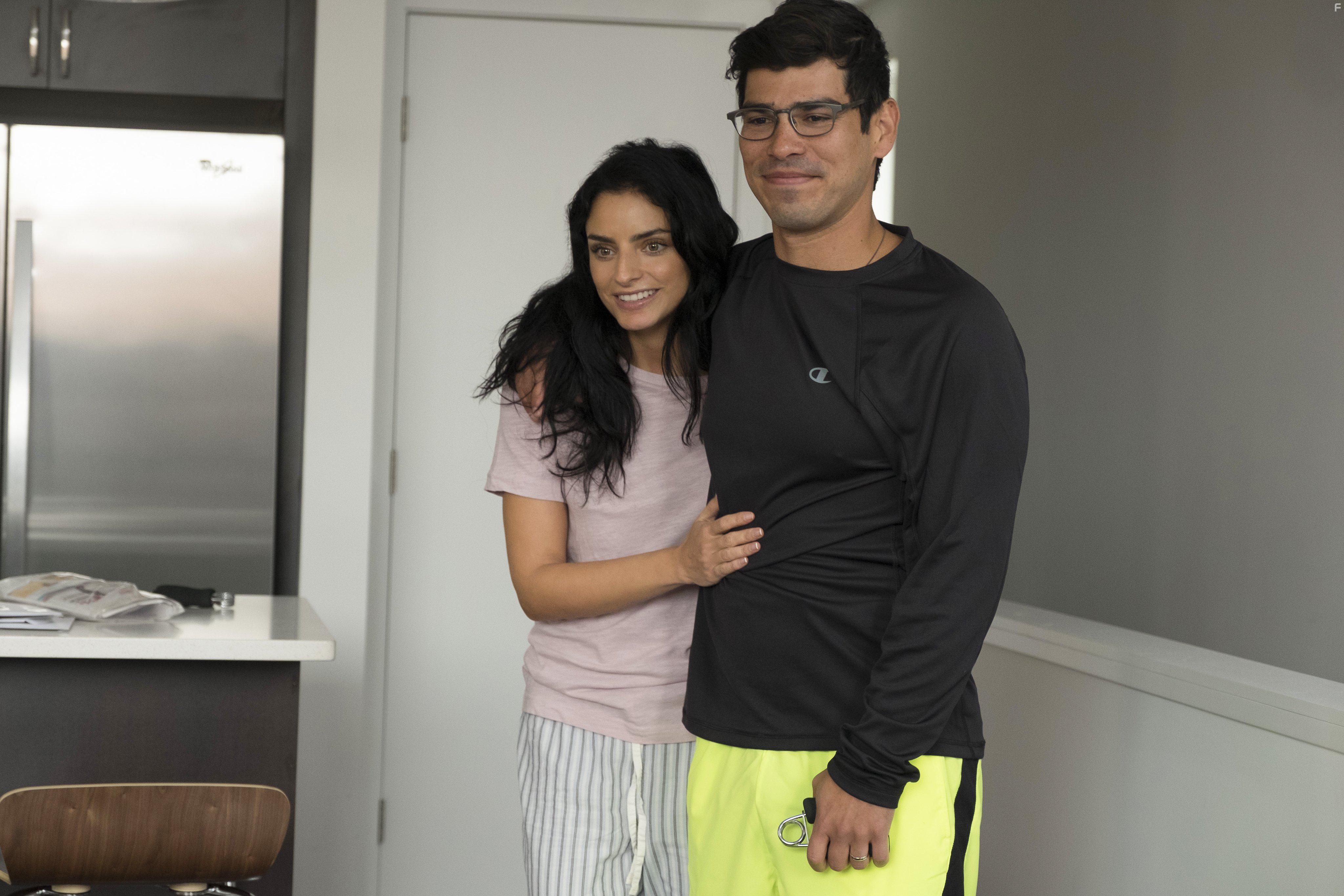 Ral Castillo and Aislinn Derbez in Easy (2016)