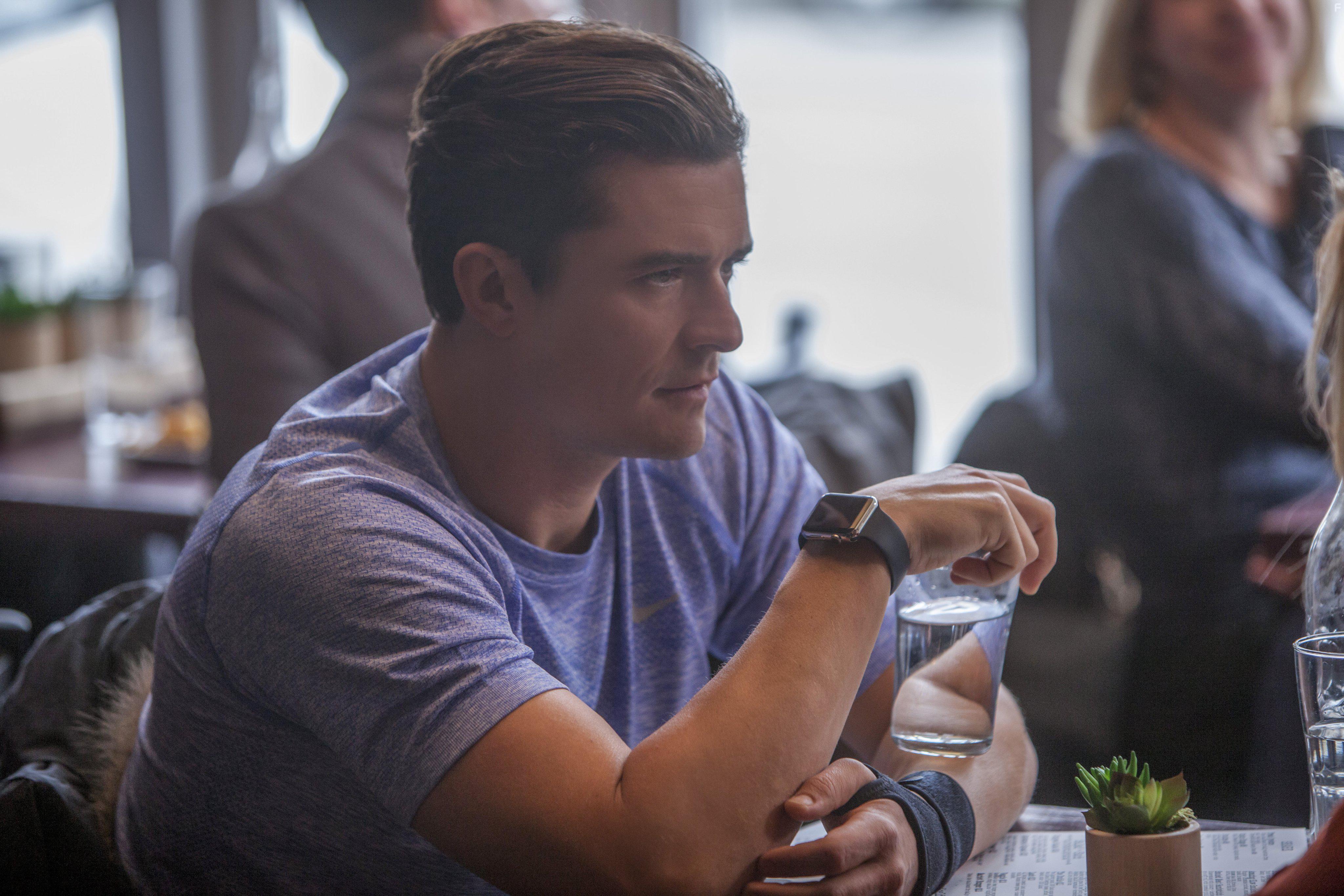Orlando Bloom in Easy (2016)