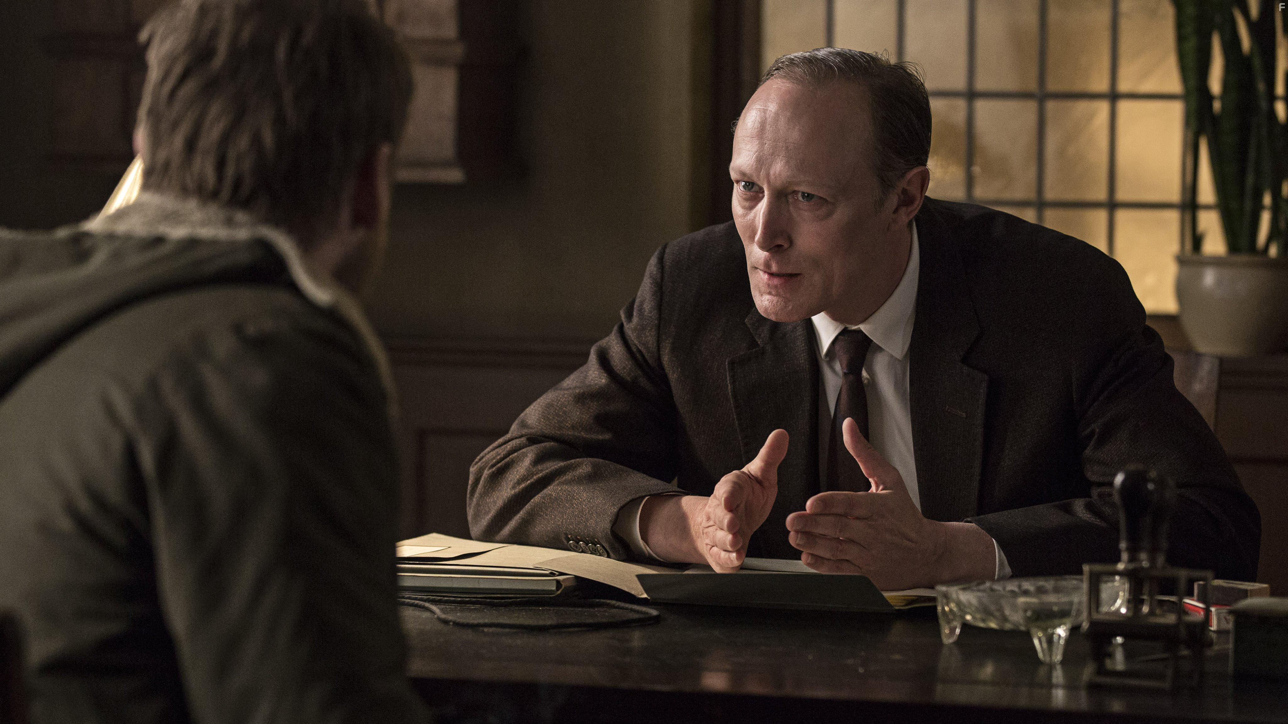 Lars Mikkelsen in Der kommer en dag (2016)