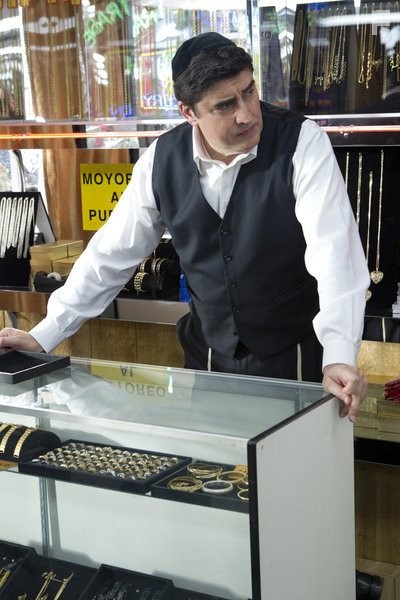 Alfred Molina in Закон и порядок: Лос-Анджелес (2010)
