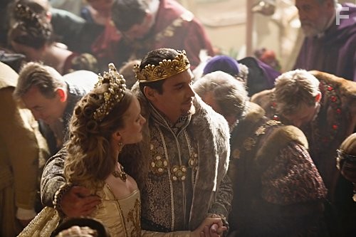 Jonathan Rhys Meyers and Tamzin Merchant in Тюдоры (2007)