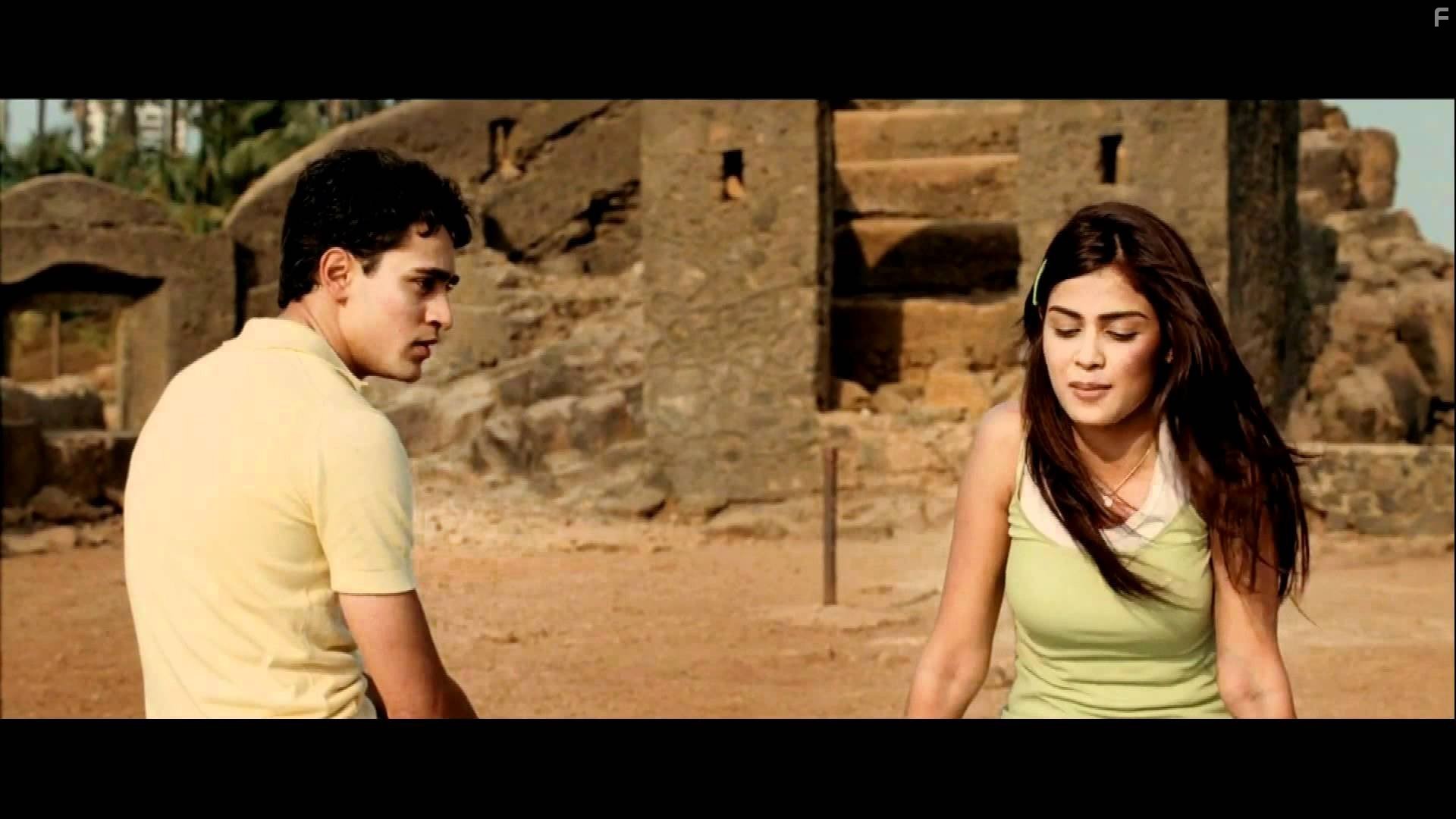 Genelia D'Souza and Imran Khan in Знаешь ли ты... (2008)