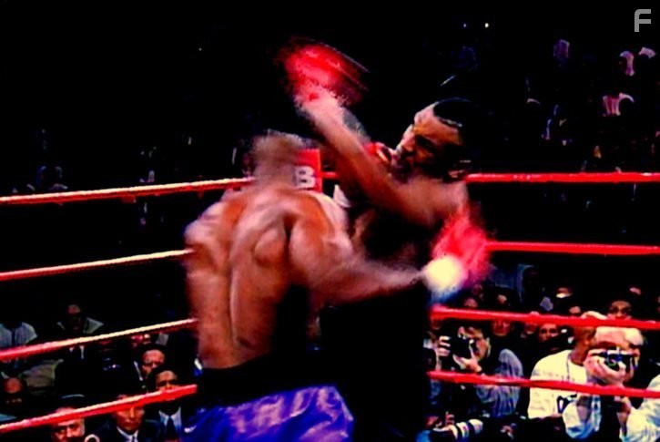 Mike Tyson in Тайсон (2008)