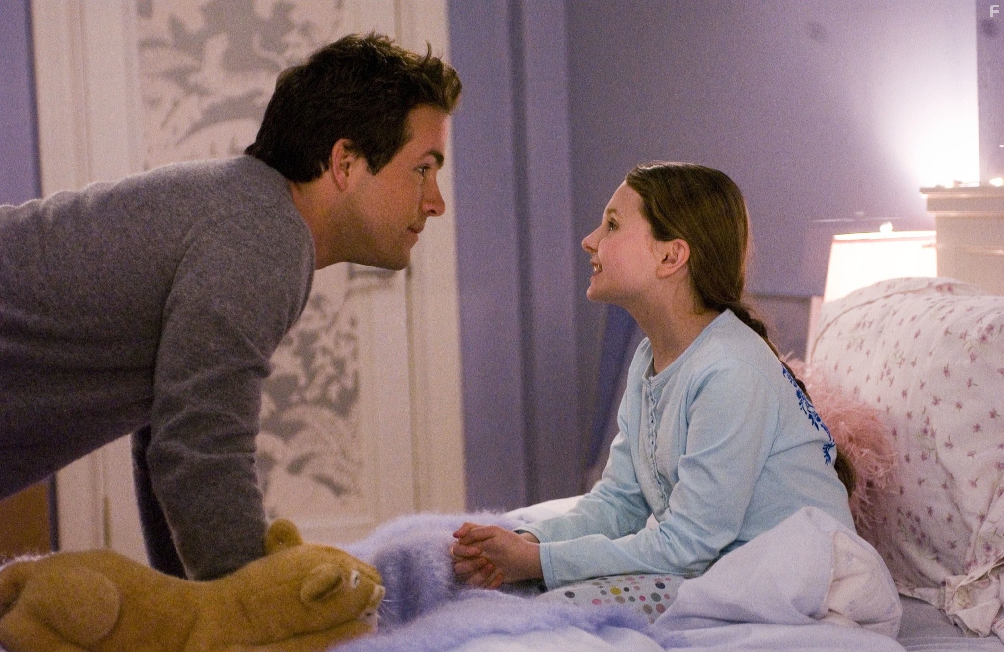 Ryan Reynolds and Abigail Breslin in Да, возможно (2008)