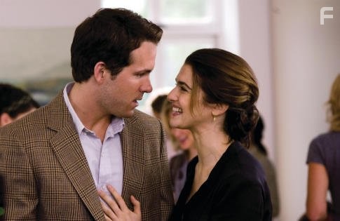 Rachel Weisz and Ryan Reynolds in Да, возможно (2008)