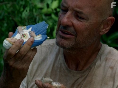 Terry O'Quinn in Остаться в живых (2004)